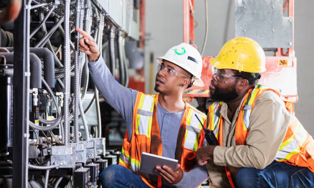 Best Circuit Breaker Repair  in Mena, AR